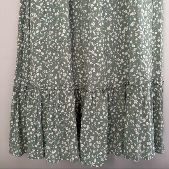 Tuchuzy Green and White Floral Maxi Dress V neck - Picture 7 of 7